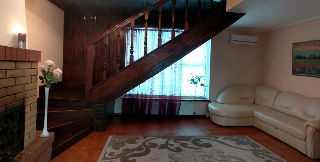 Котедж-Парк Славна Okhtyrka Dış mekan fotoğraf